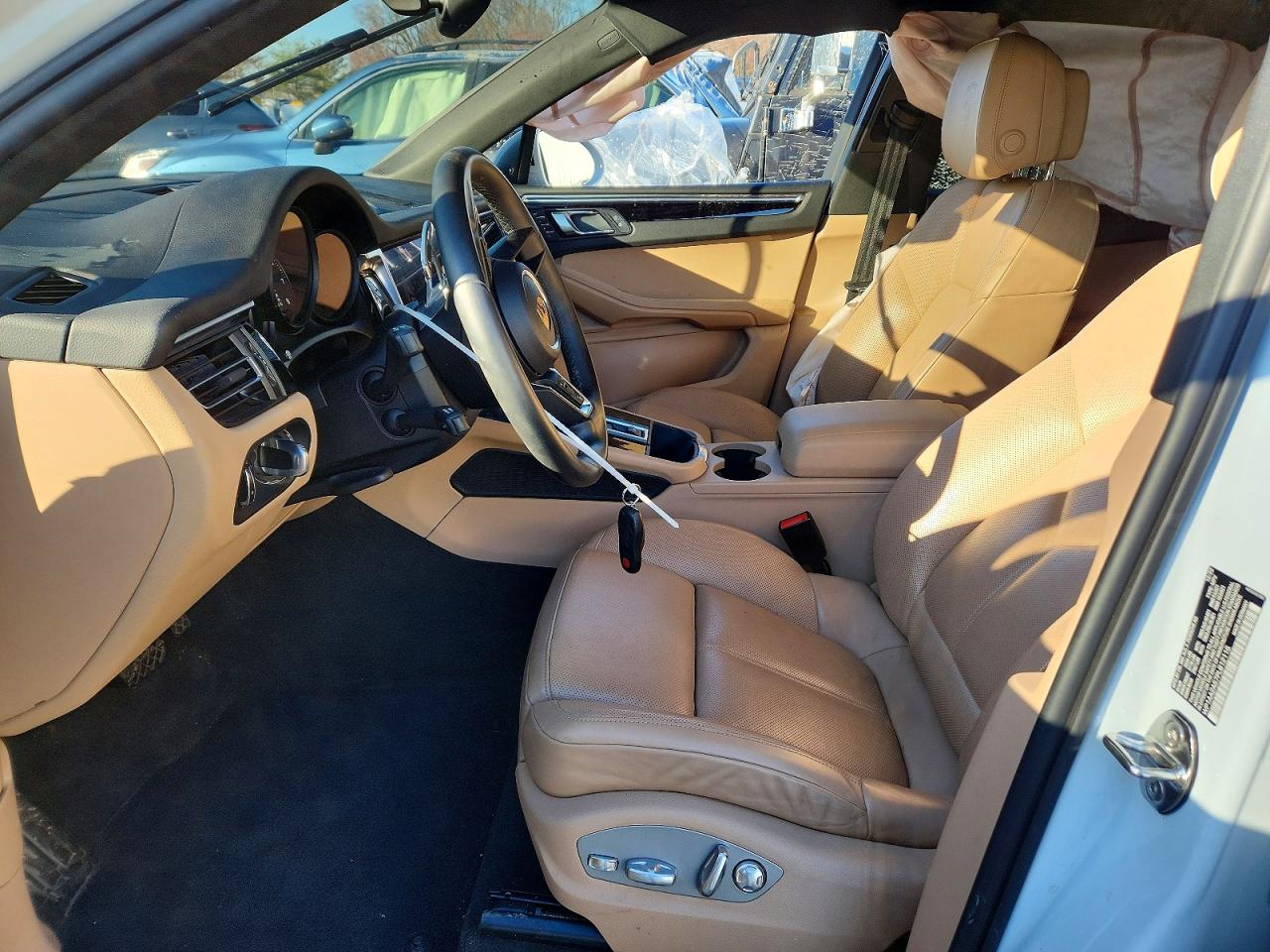 Porsche Macan Base