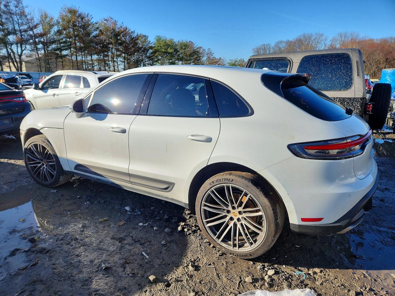 Porsche Macan Base