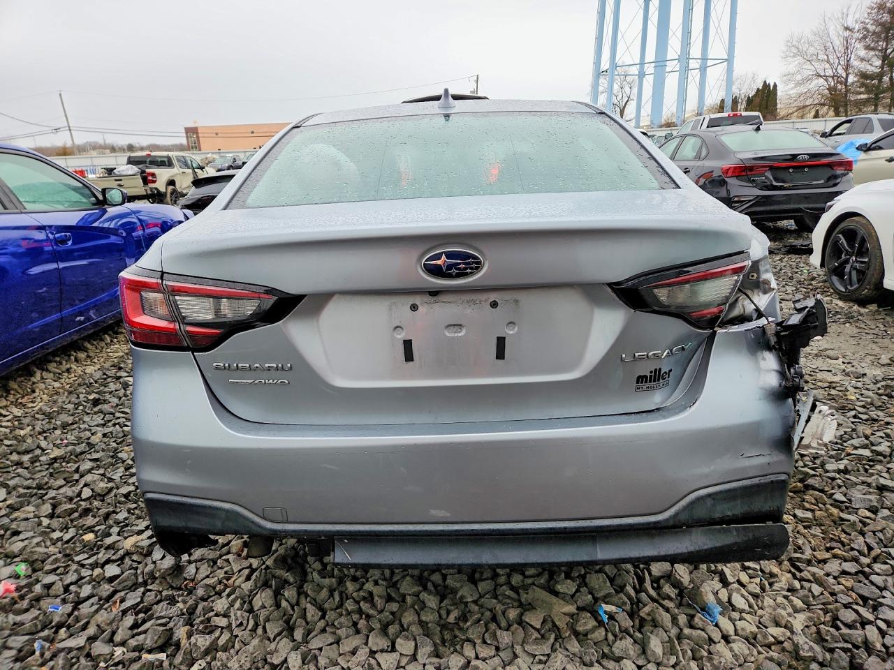 Subaru Legacy Premium