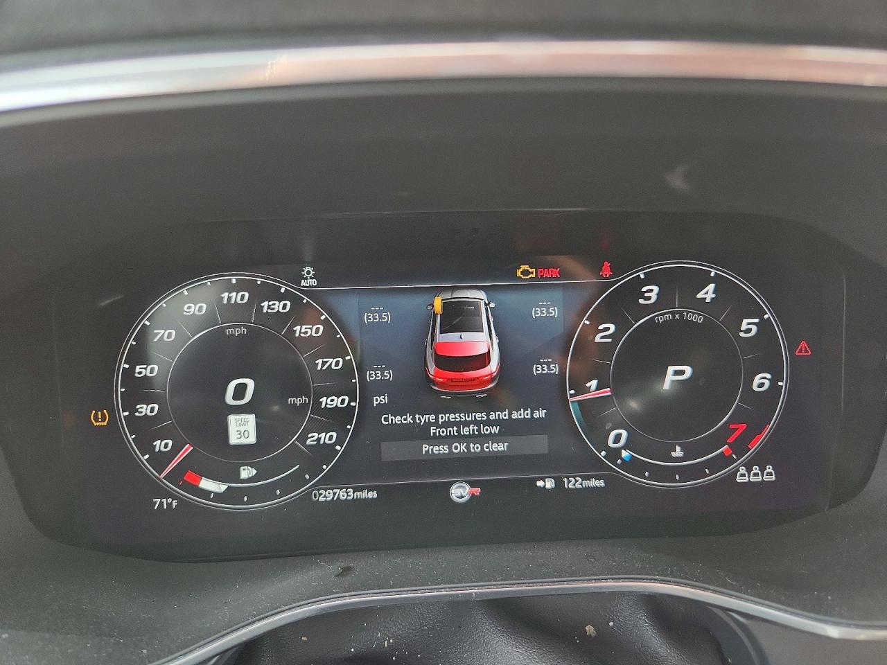 Jaguar F-PACE Svr