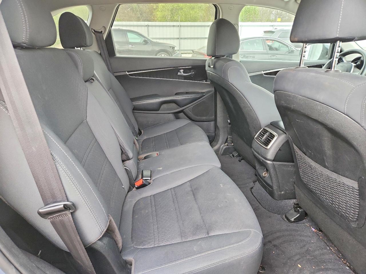 Kia Sorento L