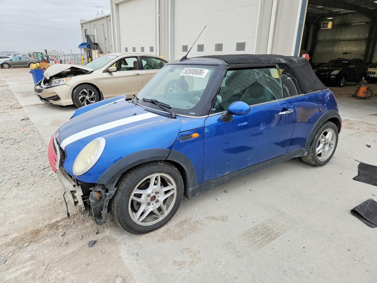 Salvage MINI Cooper Image