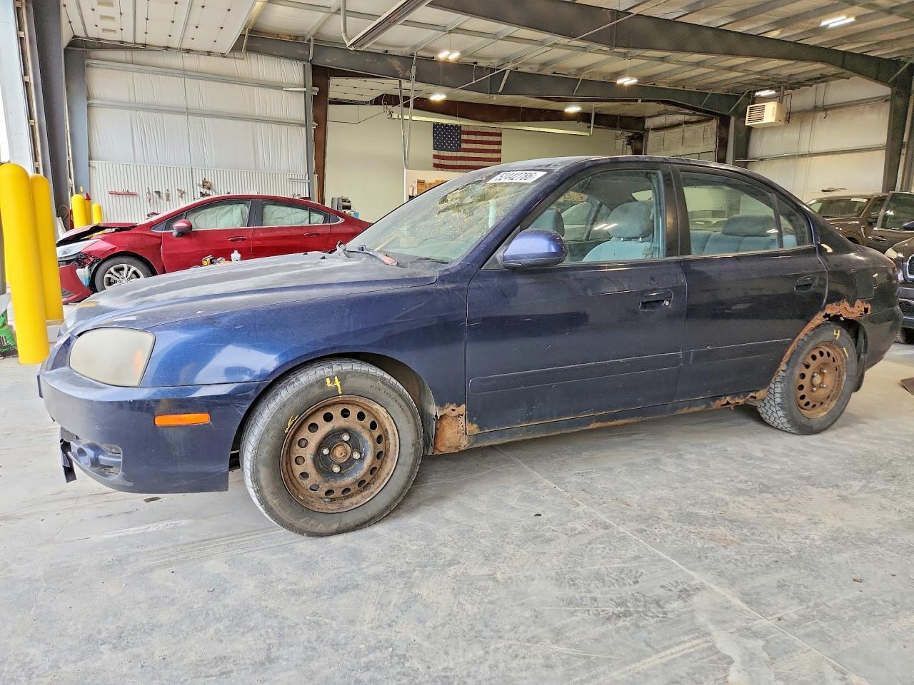 Salvage Hyundai ELANTRA Image