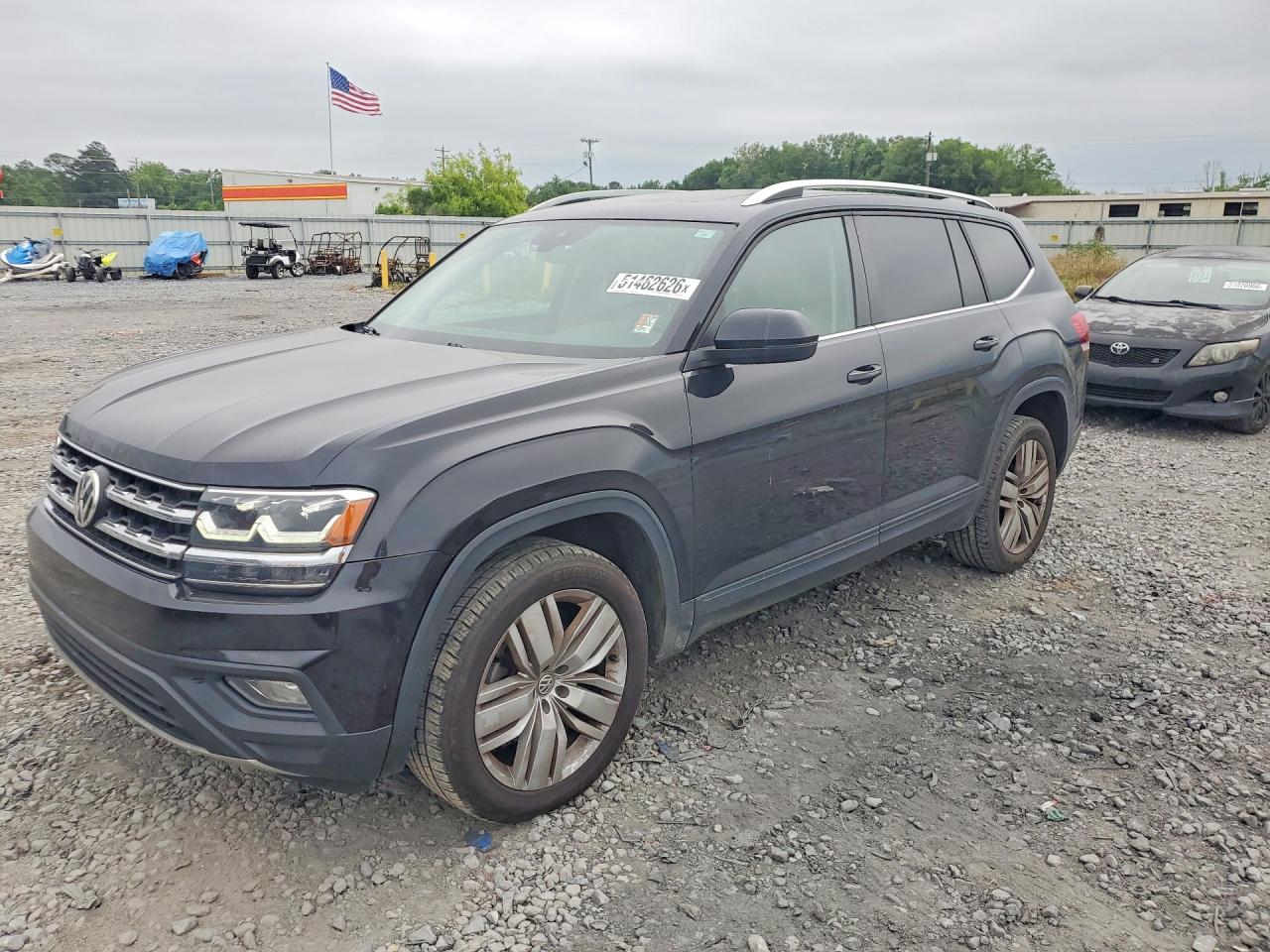 Salvage Volkswagen Atlas Image