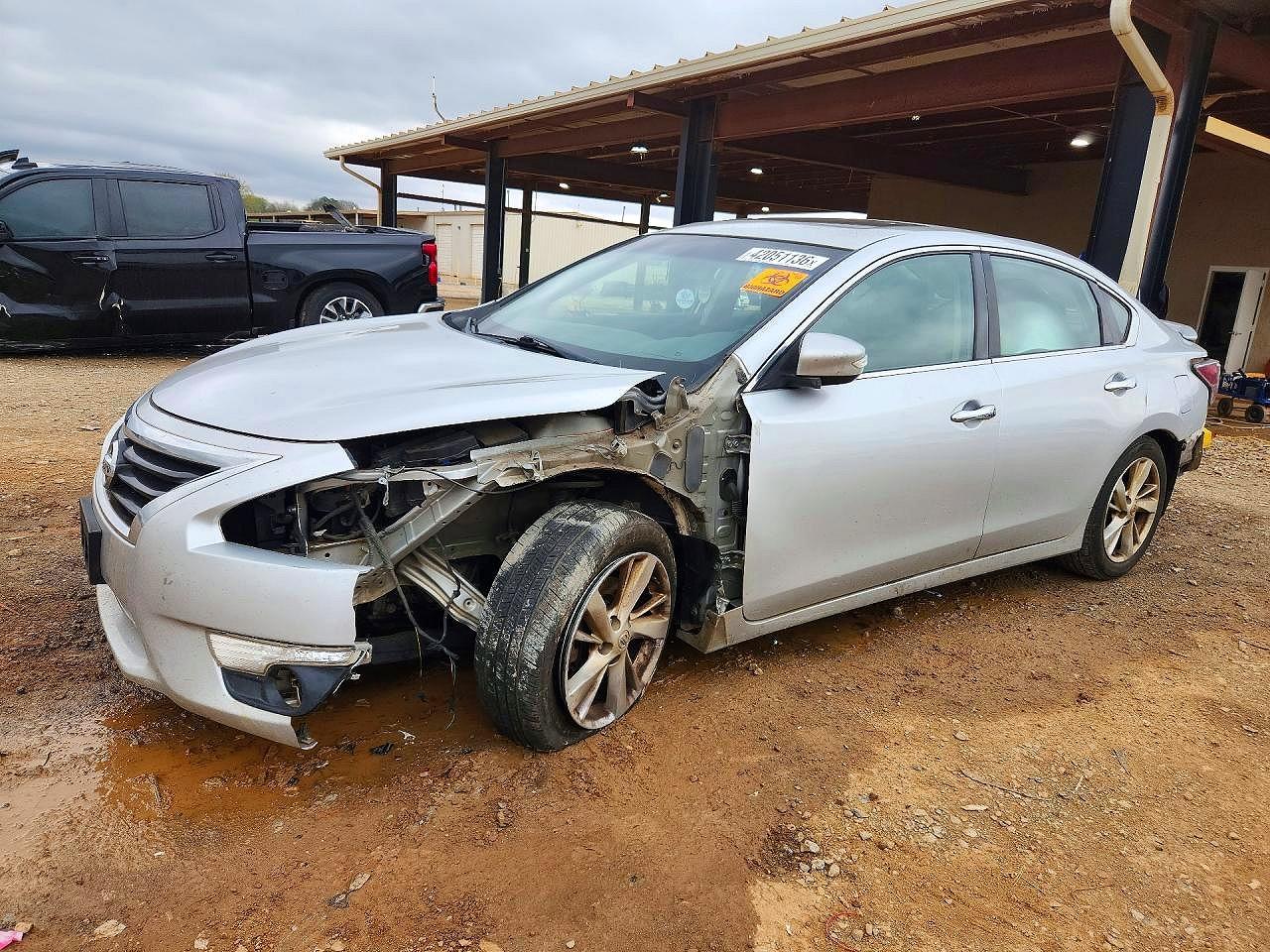 Salvage Nissan Altima Image