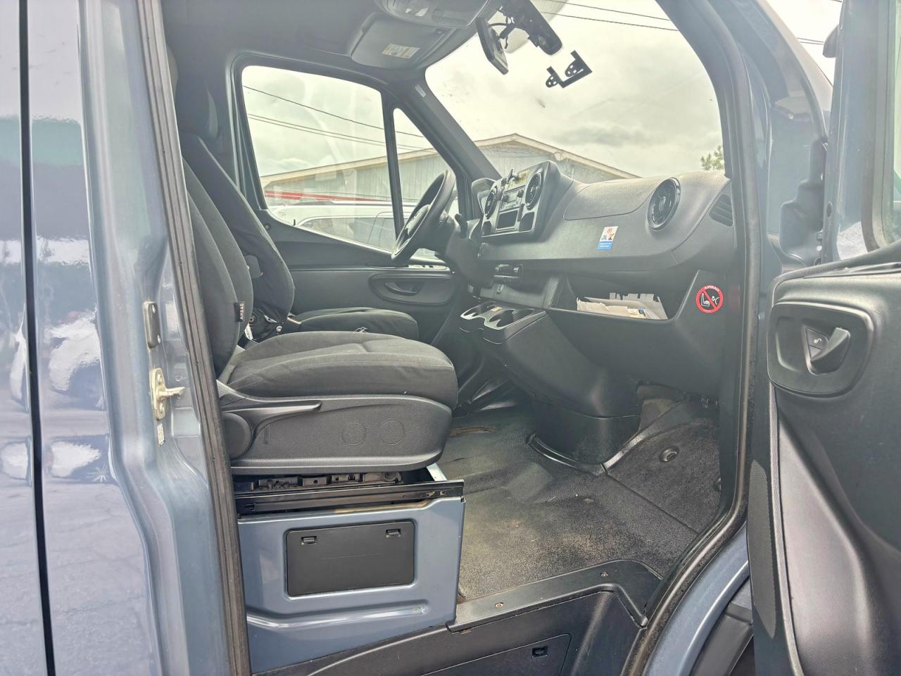 Mercedes-Benz Sprinter 2500