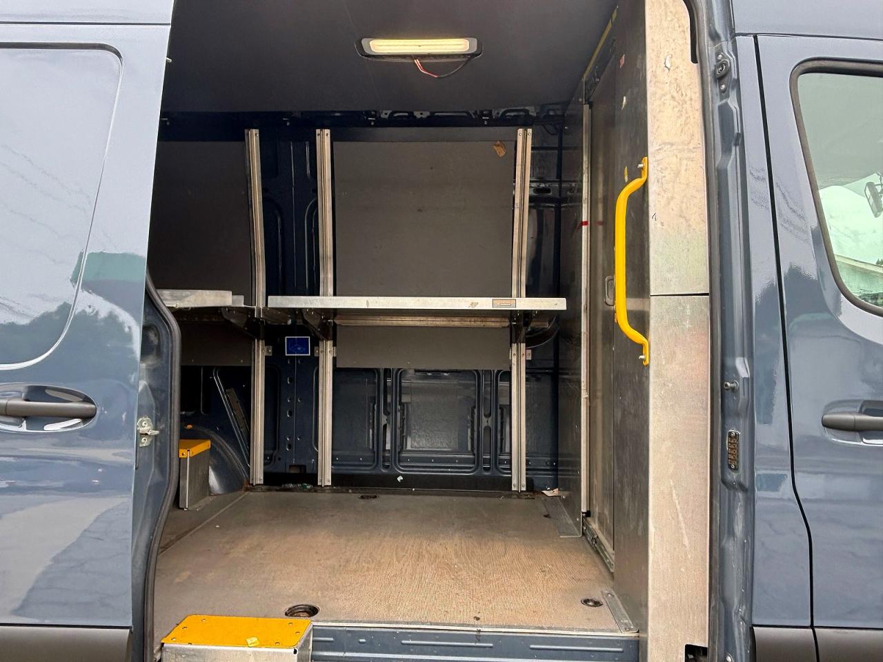 Mercedes-Benz Sprinter 2500
