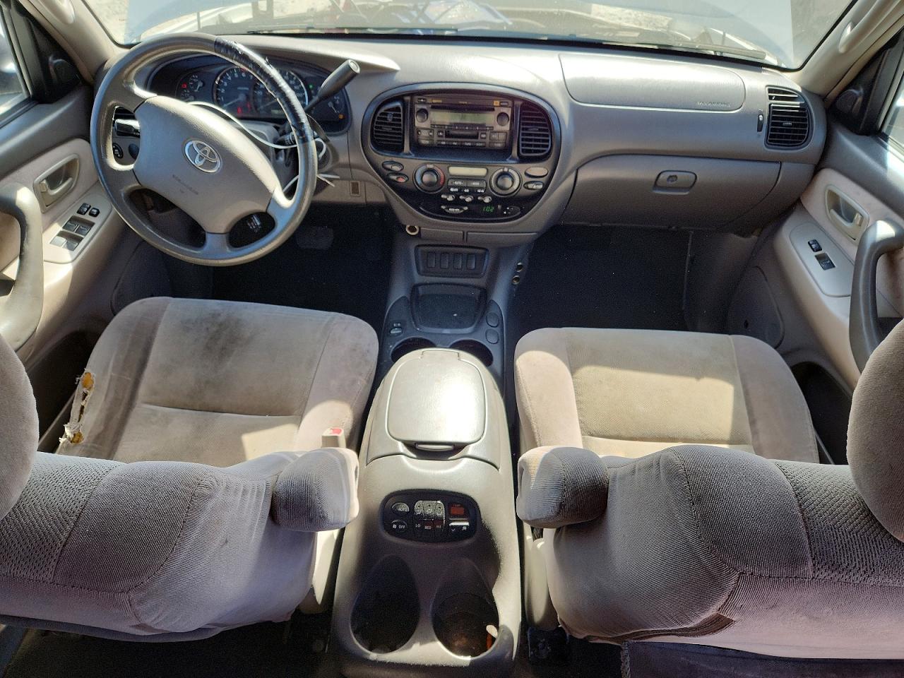 Toyota Sequoia Sr5