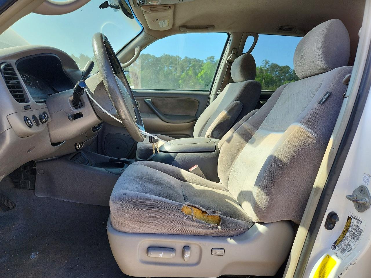 Toyota Sequoia Sr5