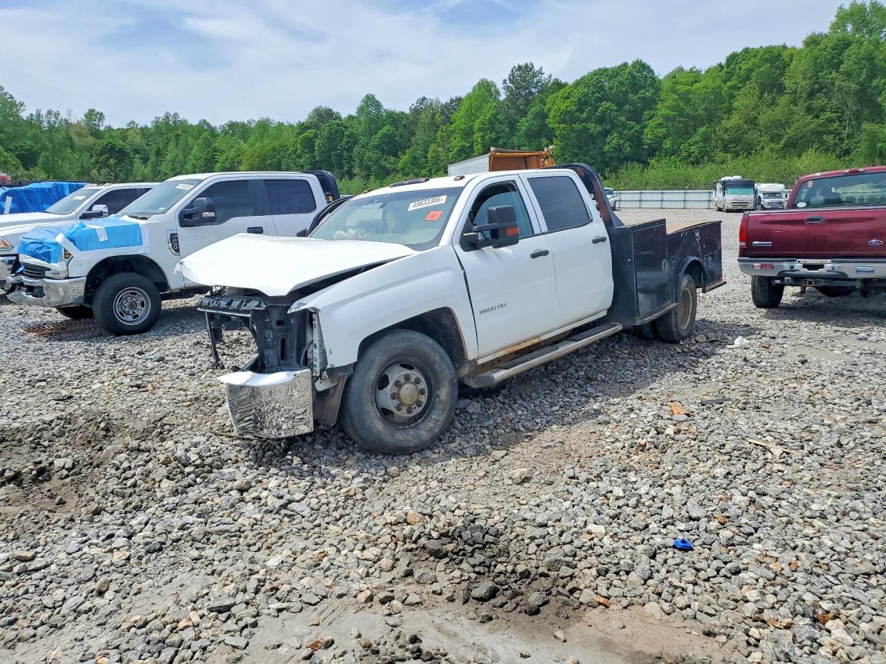 Salvage Chevrolet Silverado Image