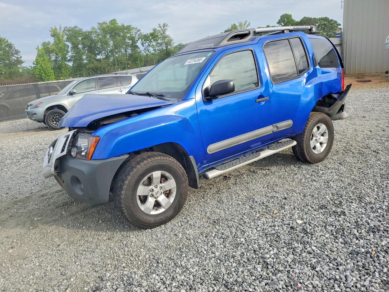 Salvage Nissan Xterra Image