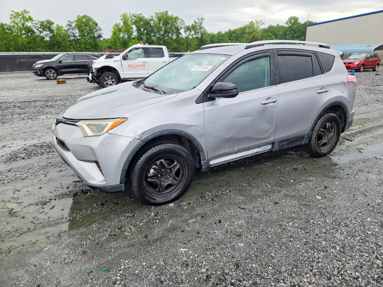 Salvage Toyota RAV4 Image