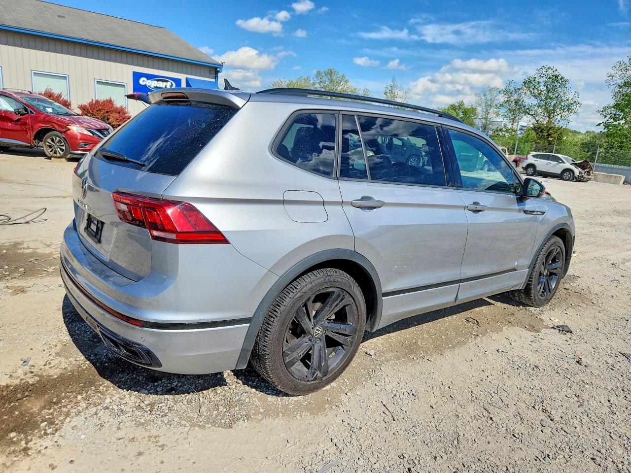 Volkswagen Tiguan S
