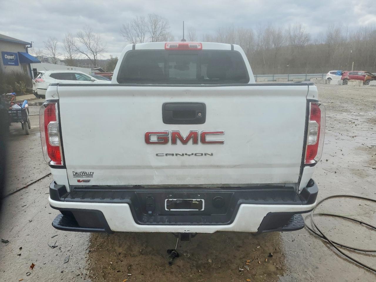 GMC Canyon Elevation