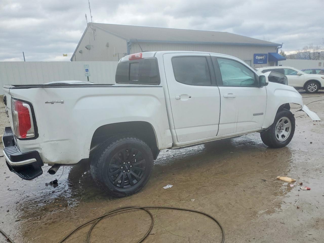 GMC Canyon Elevation