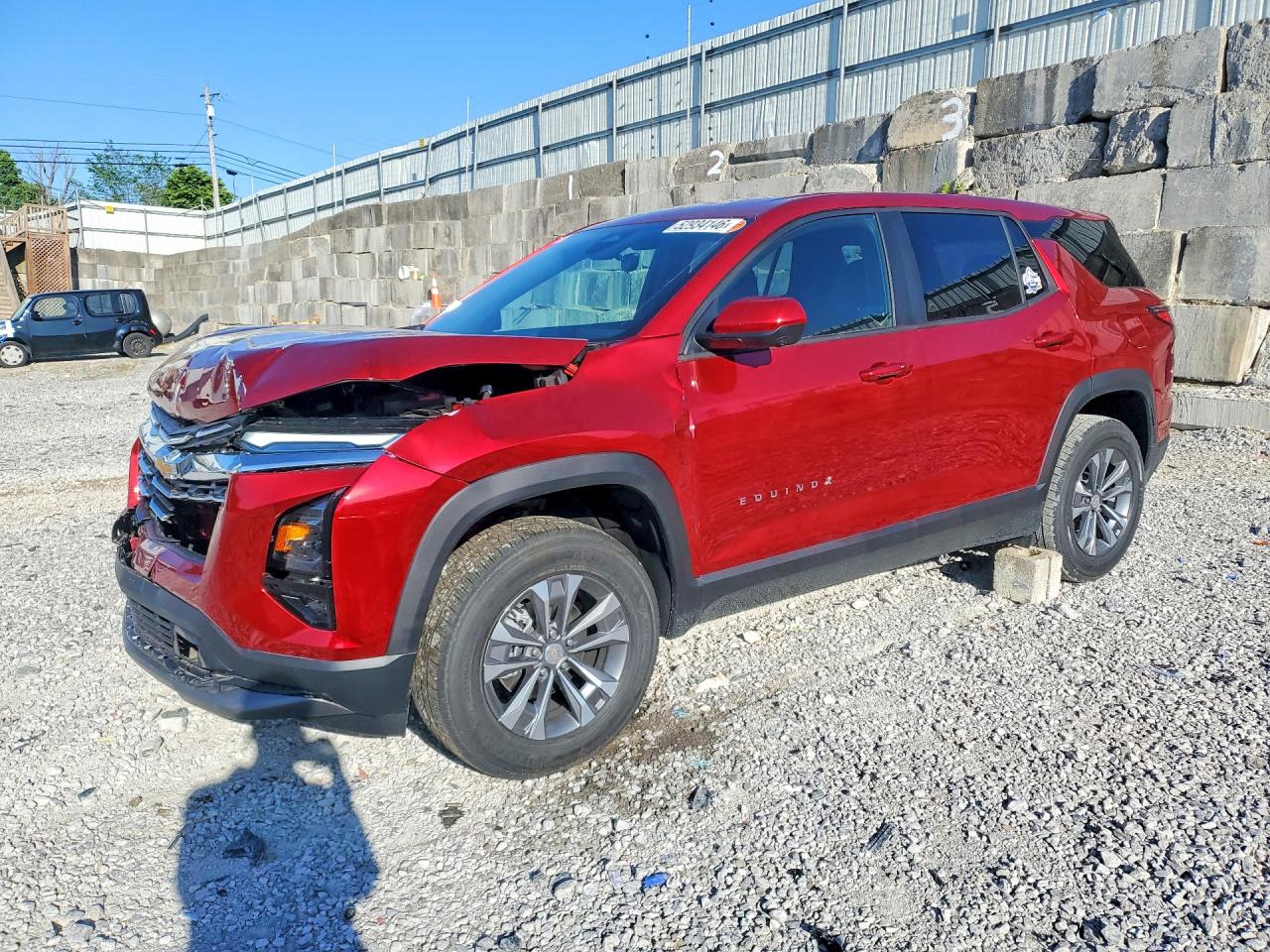 Salvage Chevrolet Equinox Image