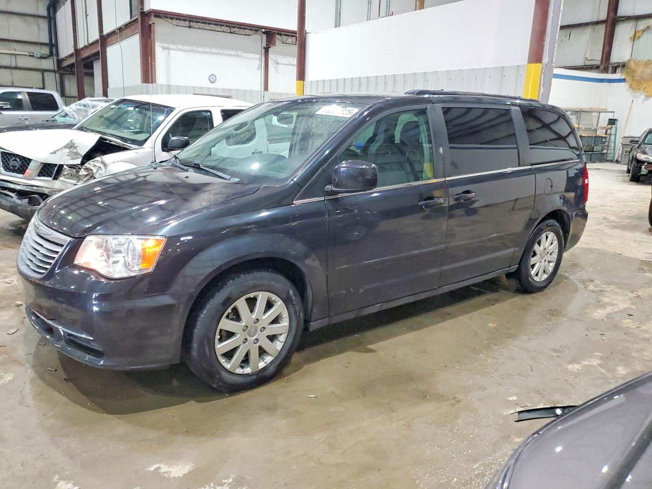Salvage Chrysler Minivan Image