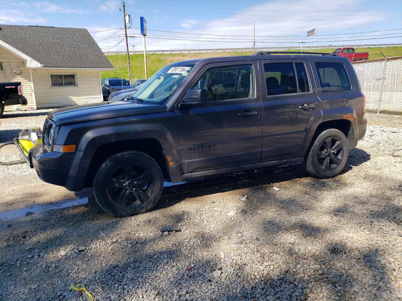 Salvage Jeep Patriot Image