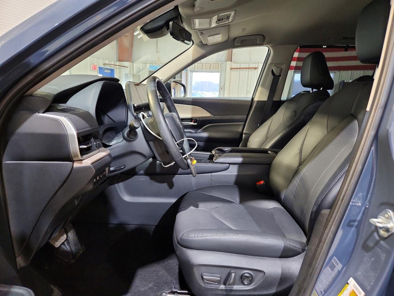Toyota Grand High Limited