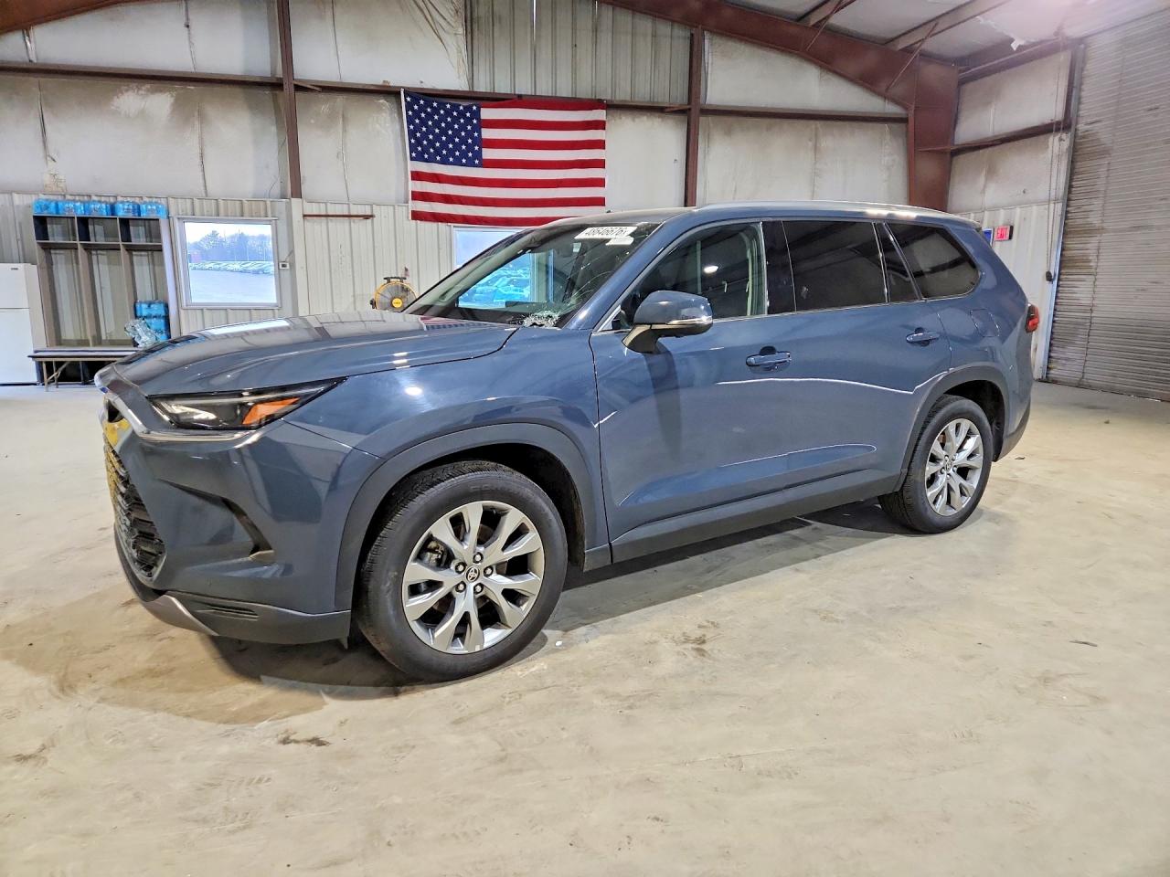 Salvage Toyota Grand Highlander Hybrid Image