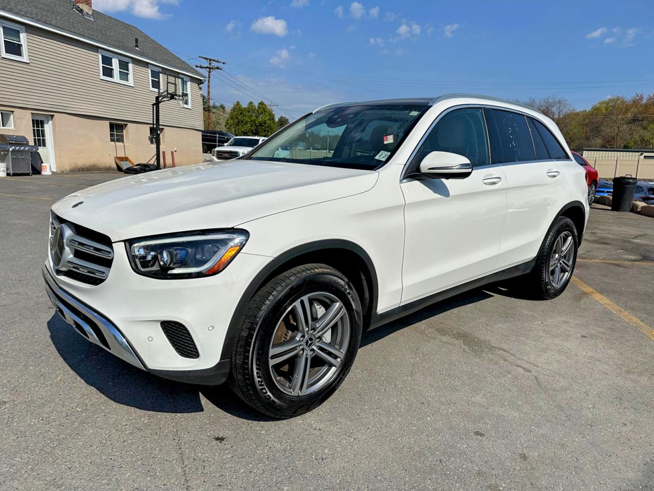 Salvage Mercedes-Benz GLC Image