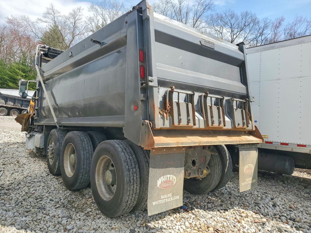Peterbilt 365