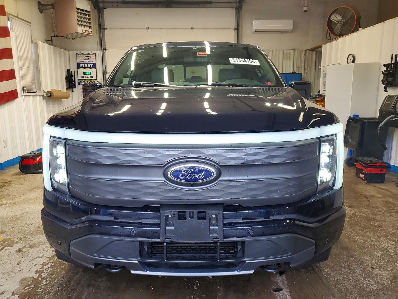 Ford F-150 Lightning Pro