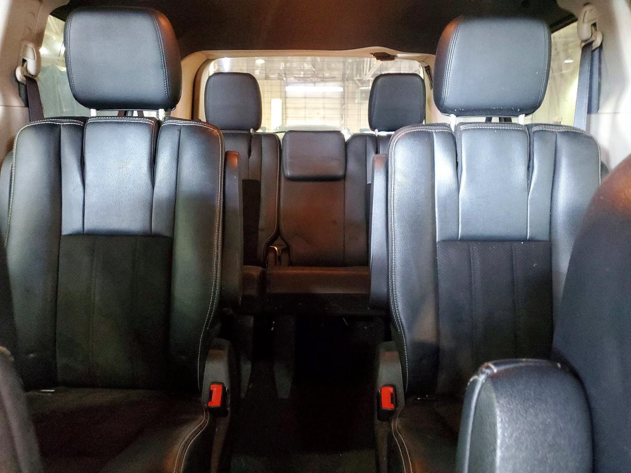 Dodge Caravan Sxt
