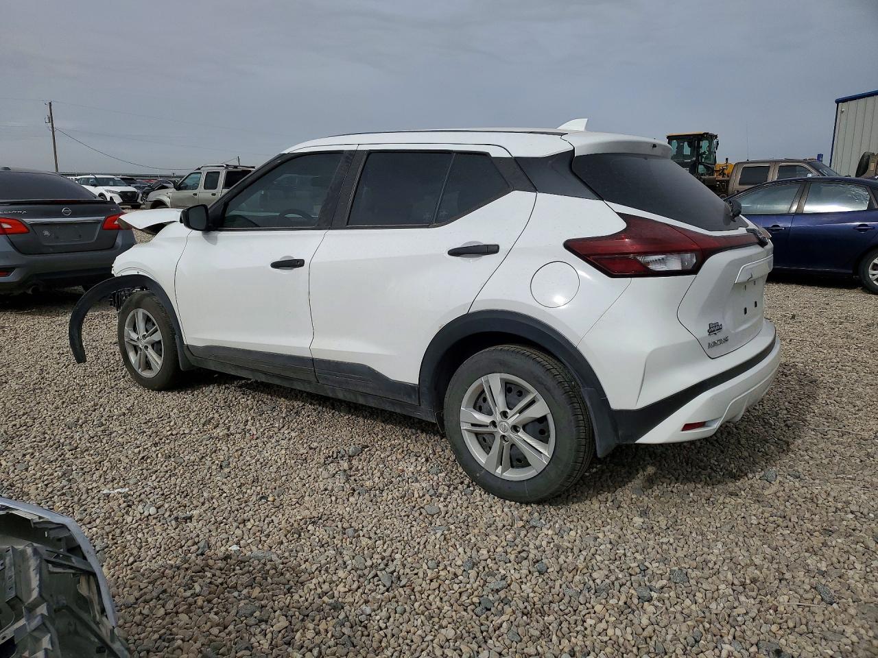 Nissan Kicks S