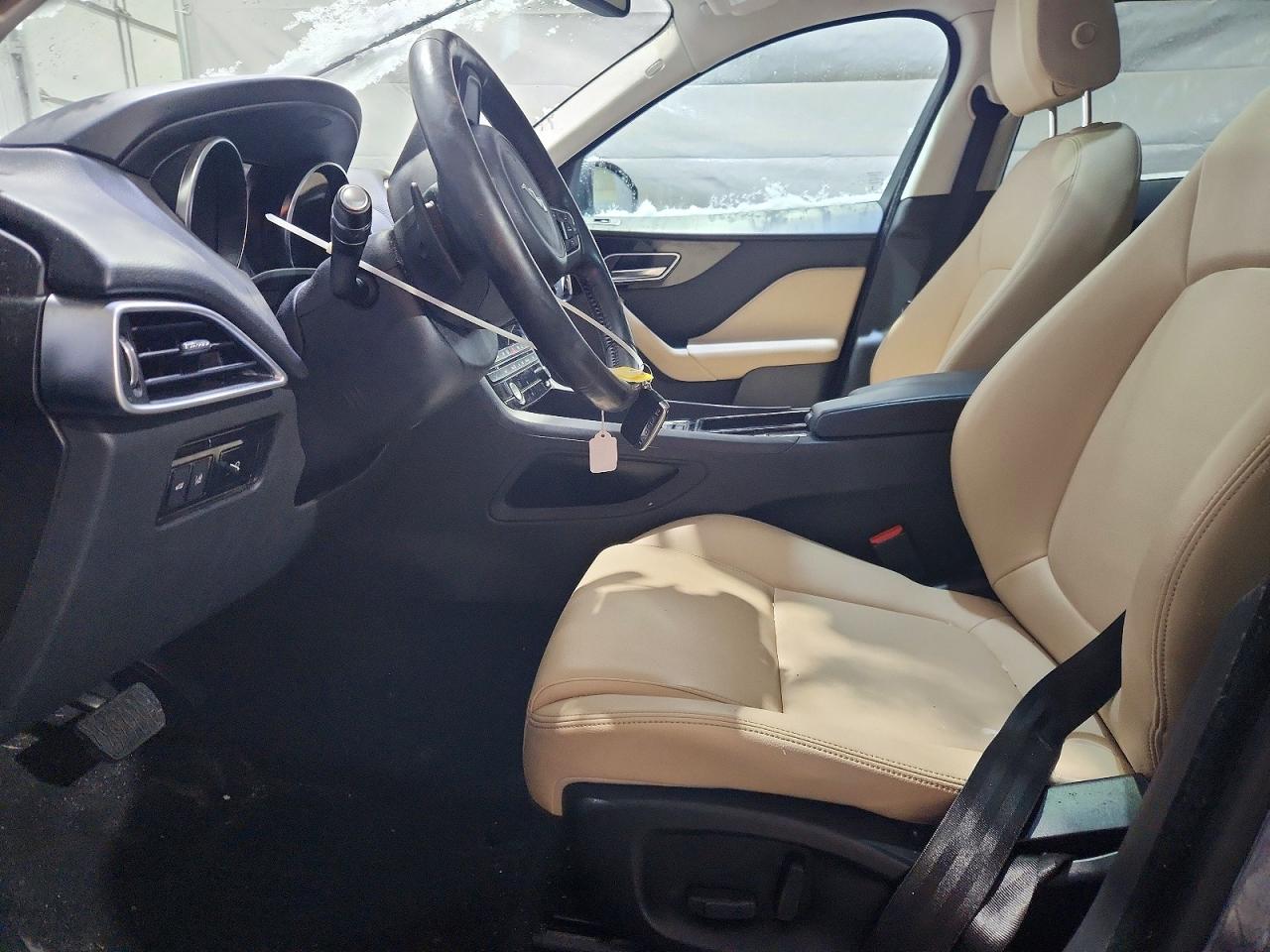 Jaguar F-PACE Premium