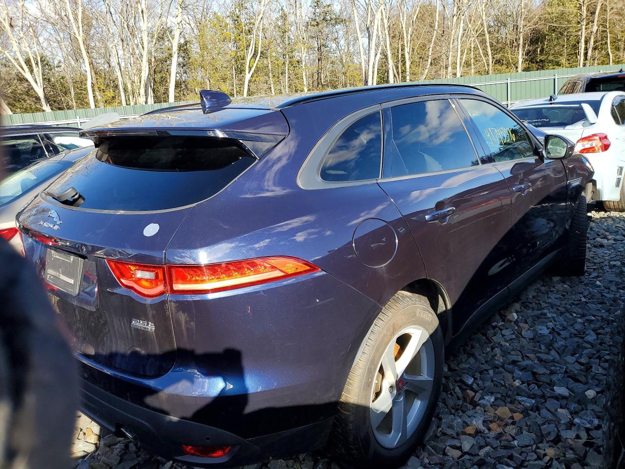 Jaguar F-PACE Premium