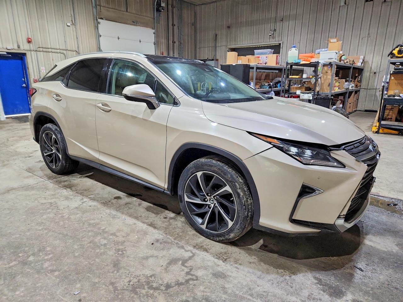 Lexus RX Base