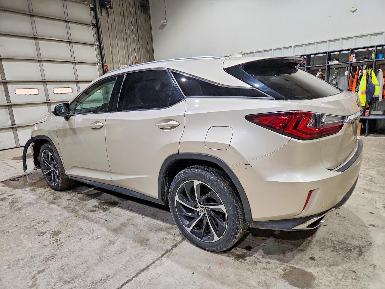 Lexus RX Base