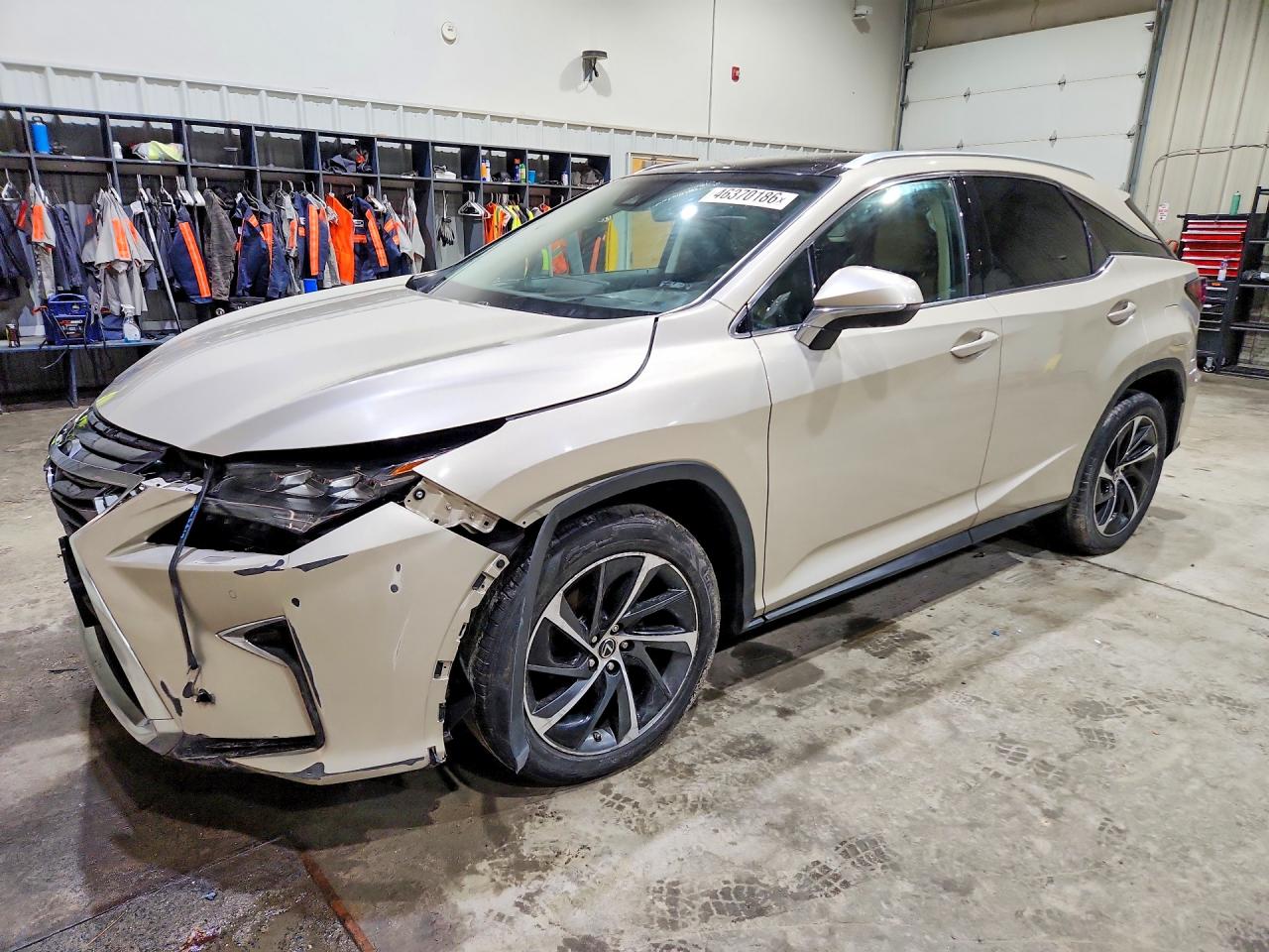 Salvage Lexus RX Image