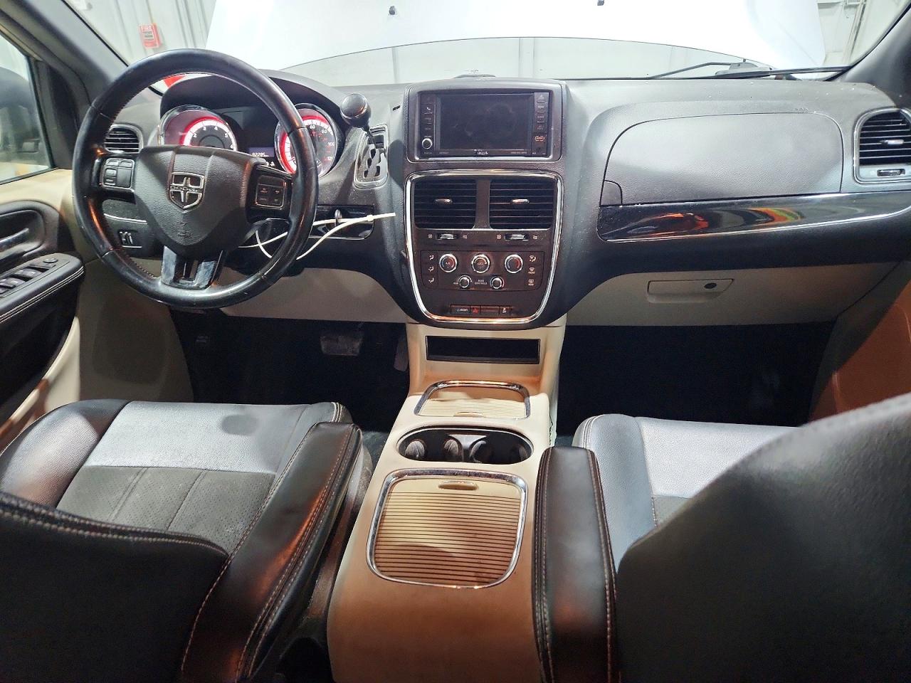 Dodge Caravan Sxt