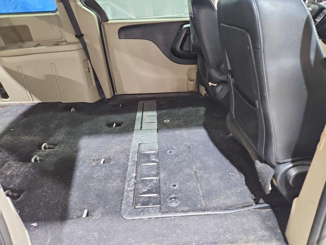Dodge Caravan Sxt