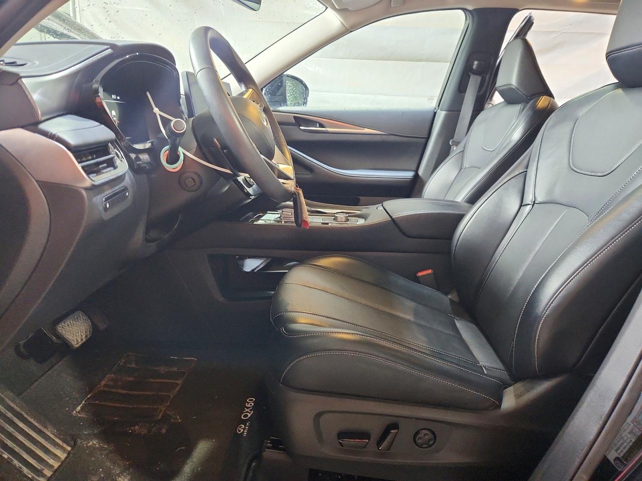 INFINITI Qx Luxe