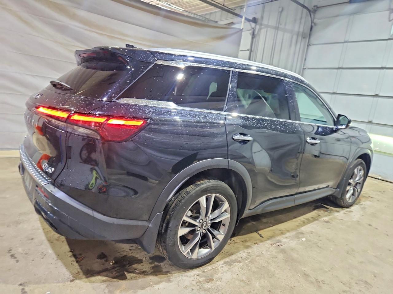 INFINITI Qx Luxe