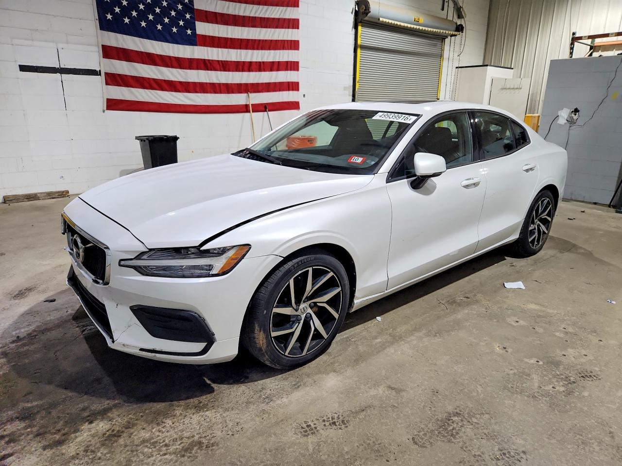 Salvage Volvo S60 Image