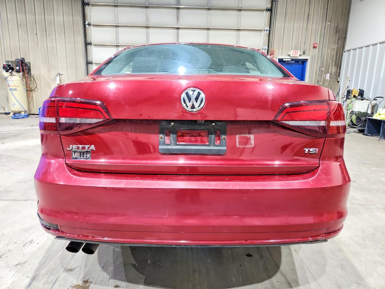 Volkswagen Jetta S
