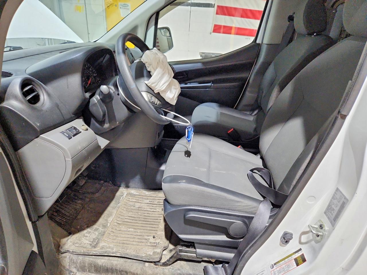 Nissan Nv Sv