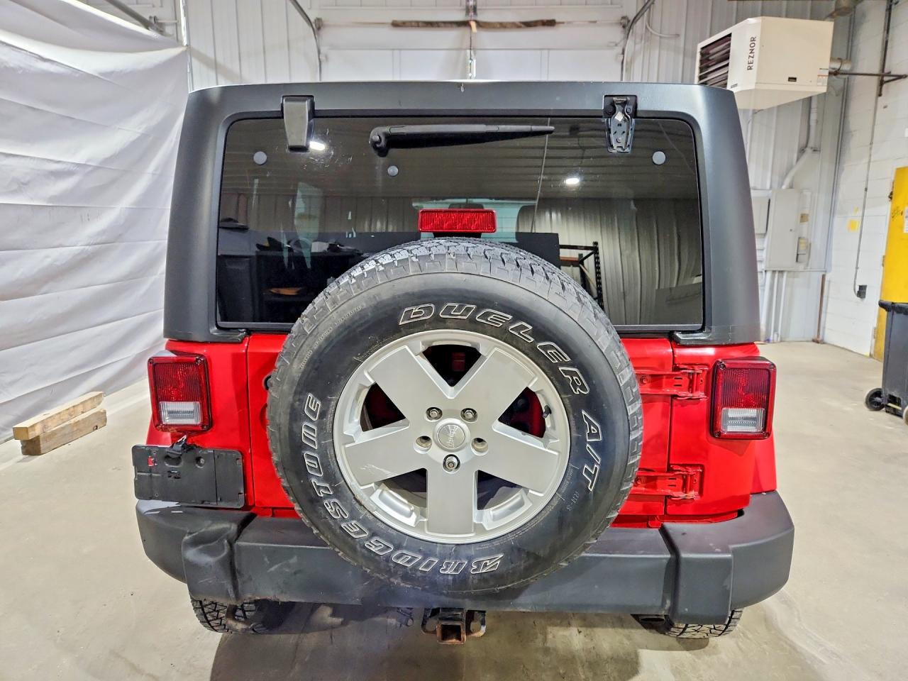 Jeep Wrangler Sahara