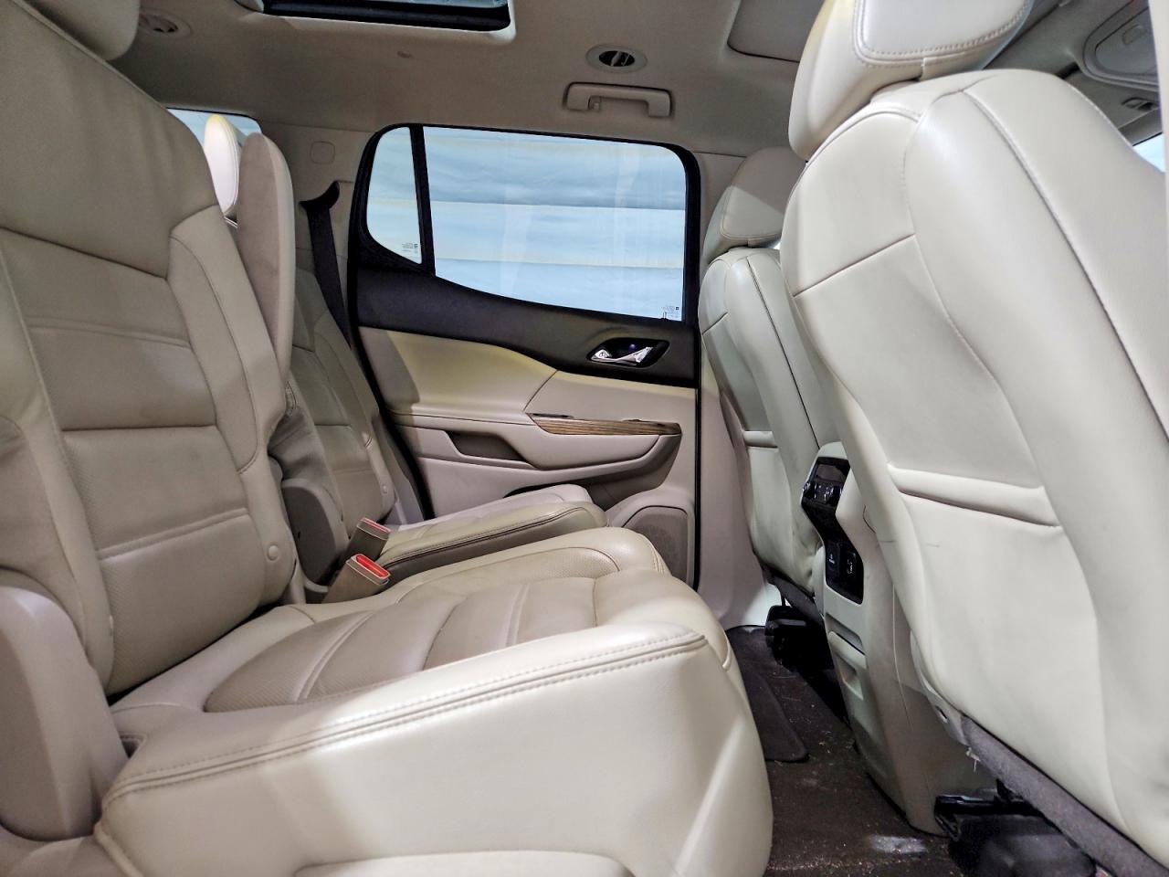 GMC Acadia Denali