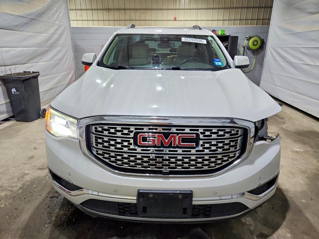 GMC Acadia Denali