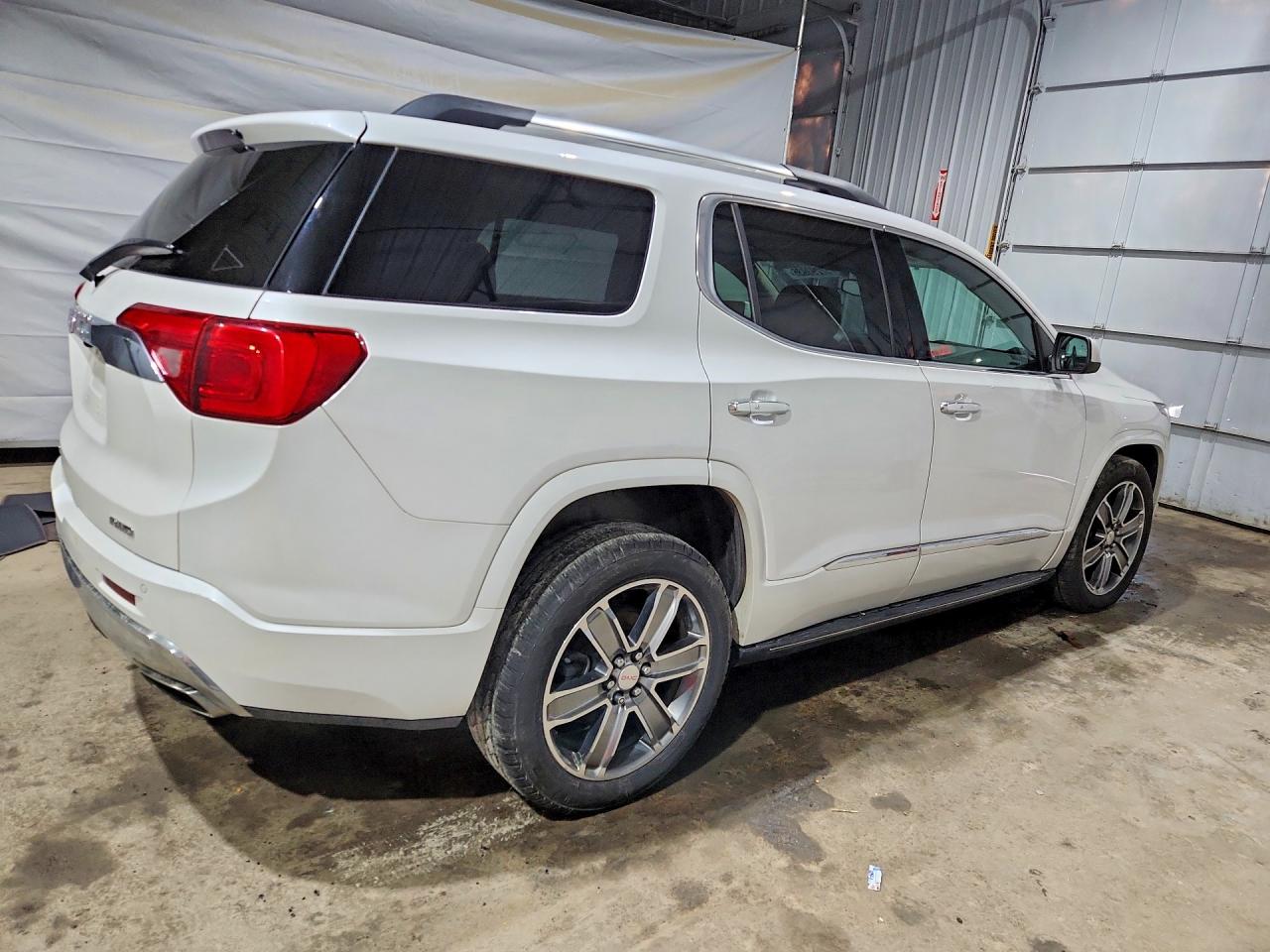GMC Acadia Denali