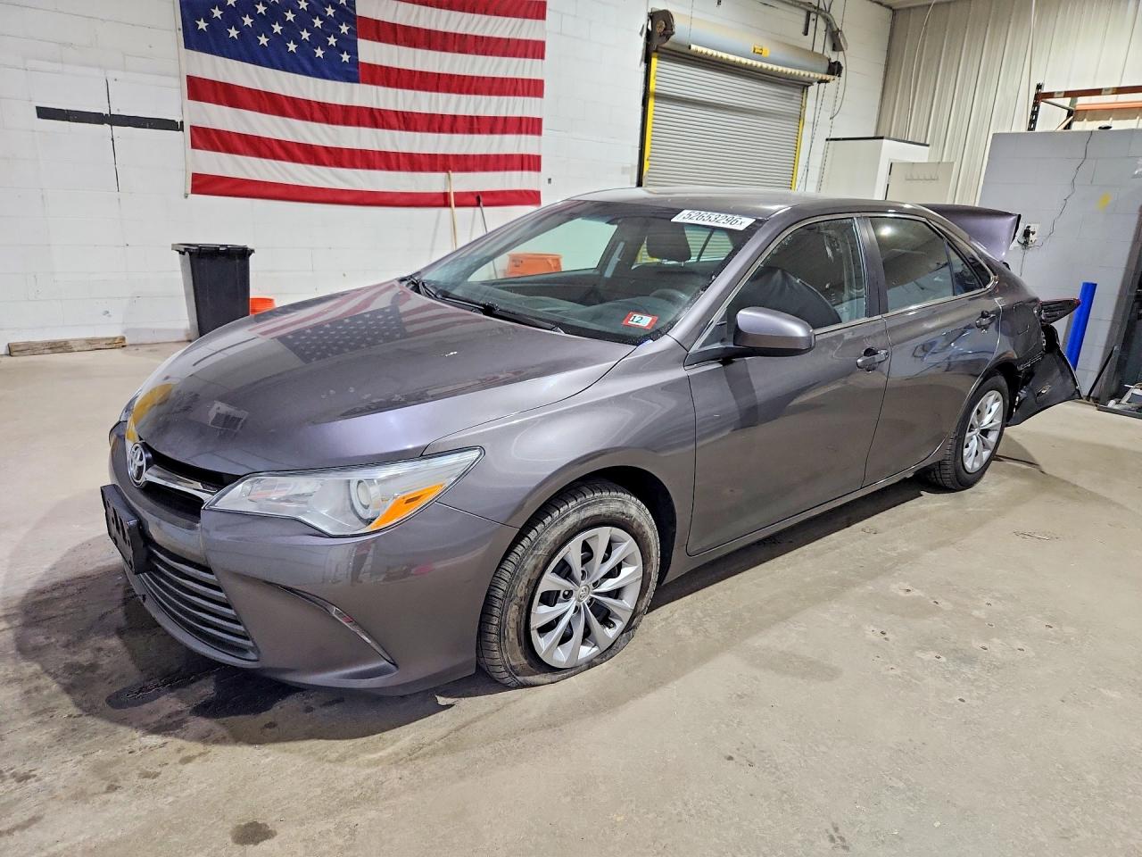 Salvage Toyota Camry Image