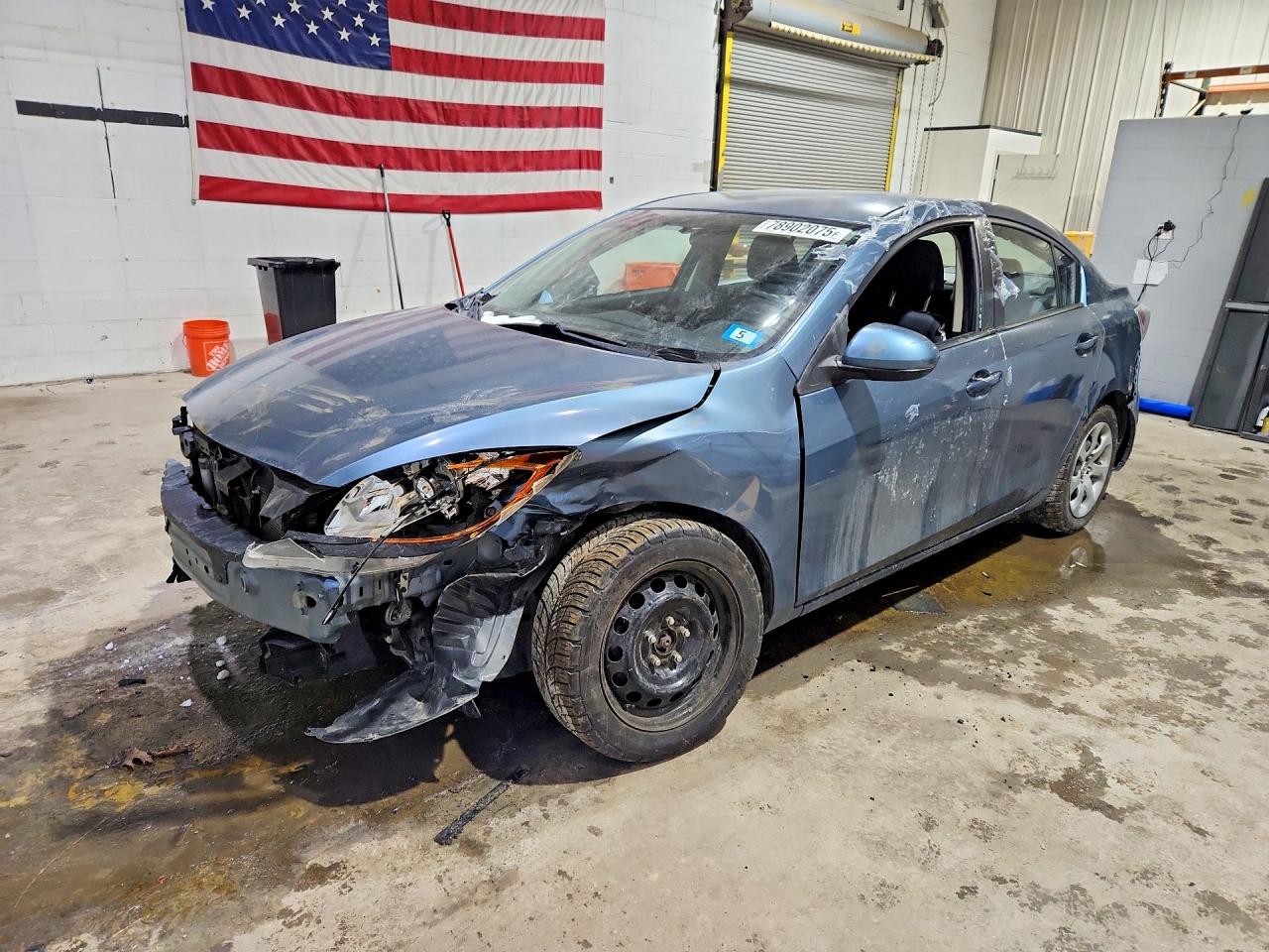 Salvage Mazda 3 Image