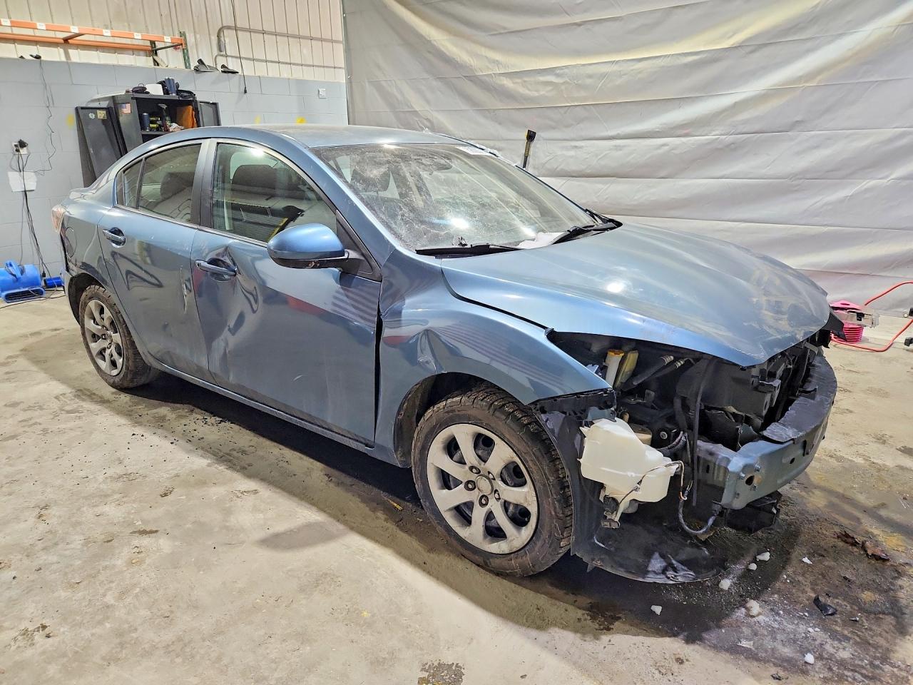Mazda 3 I