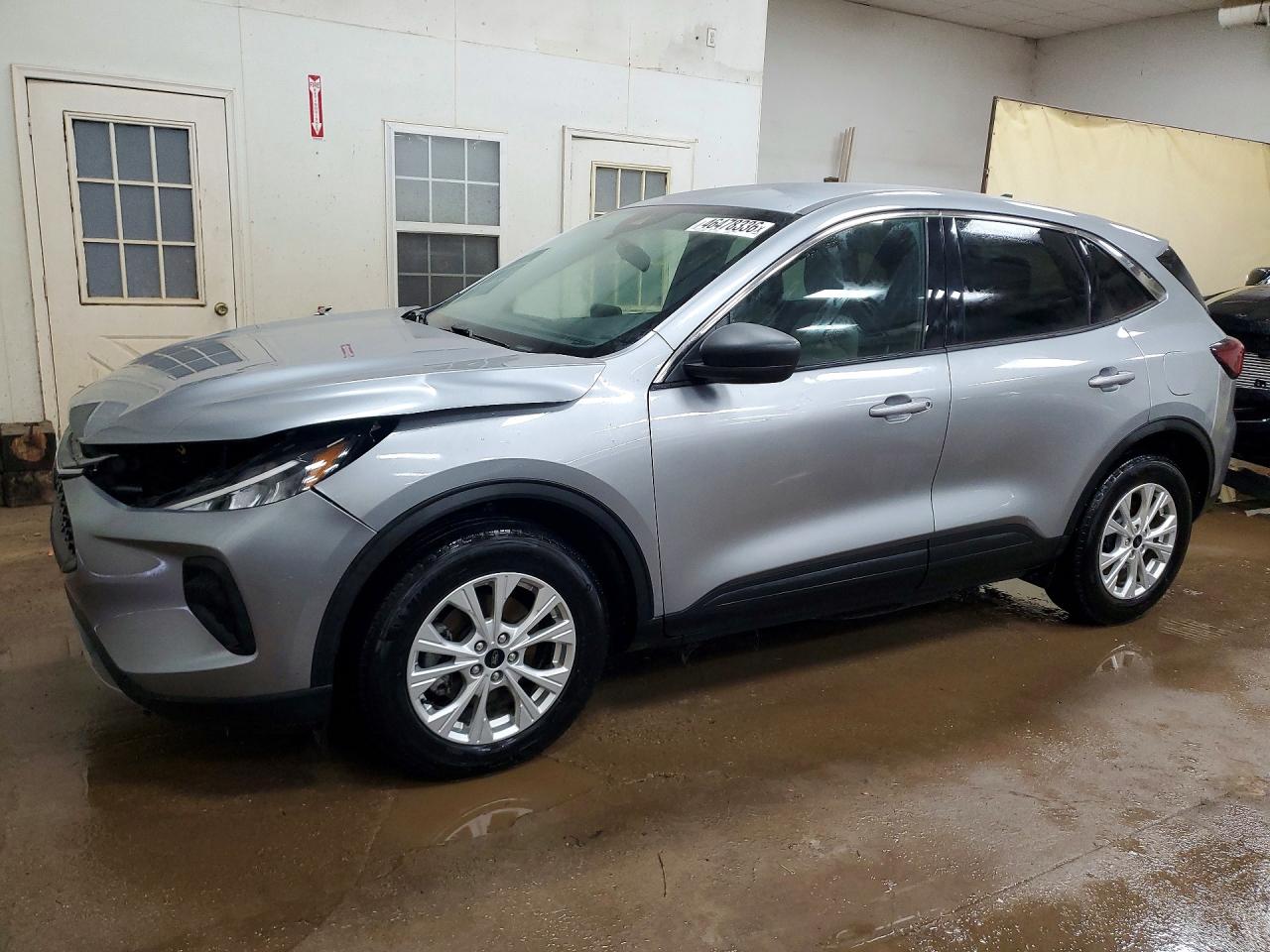 Salvage Ford Escape Image