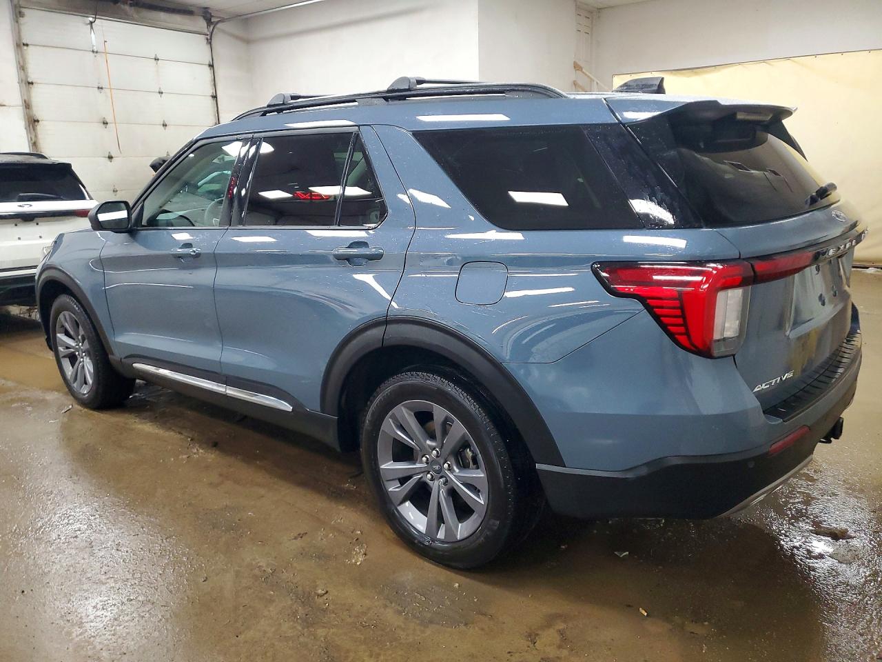 Ford Explorer Active